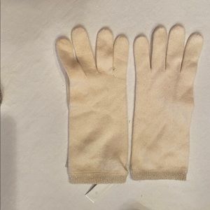 NWT Ann Taylor Ivory Cashmere Gloves